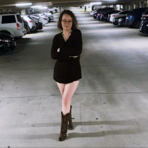 Meet your Posher, Alexandra